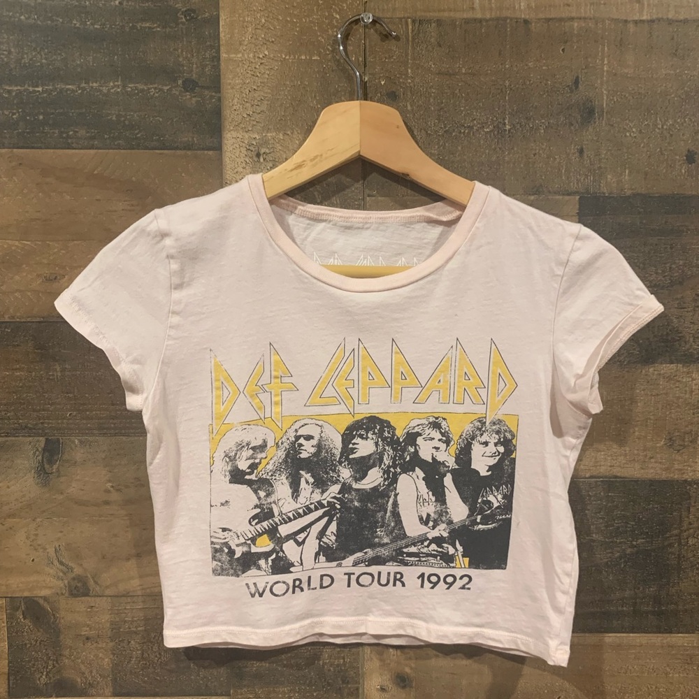 Def Leopard Tee✌️